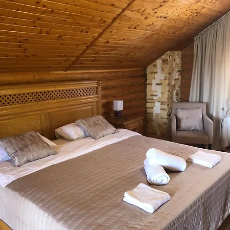 Lodge приватна *