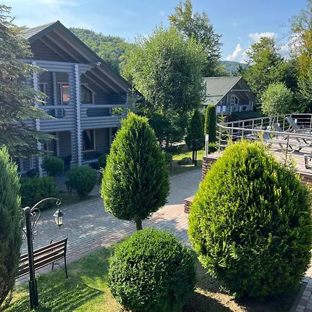 Lodge приватна *